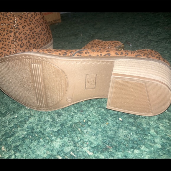 Cheetah ankle boots - Picture 3 of 3